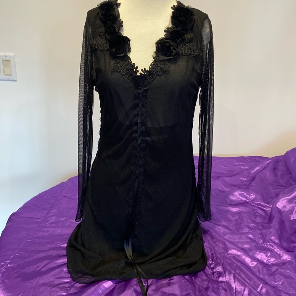 NWOT- pretty angel mesh dress